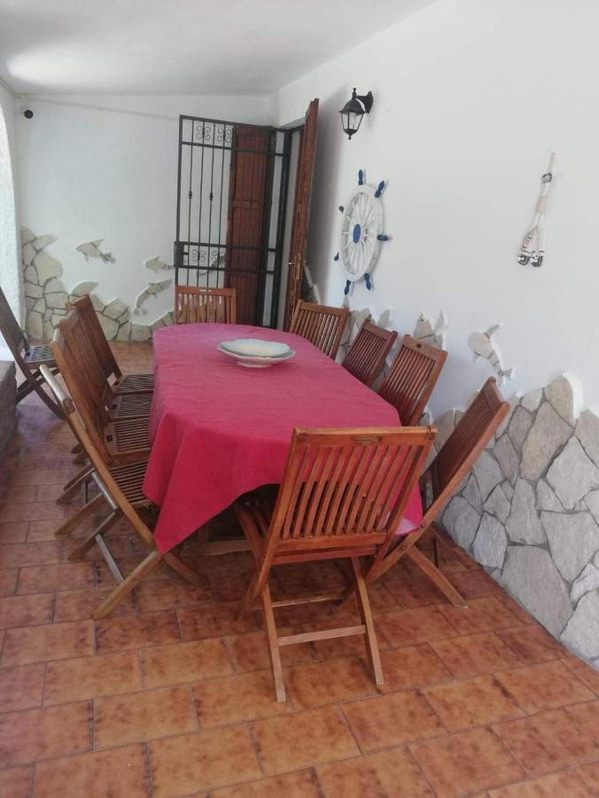 Villa Murgia Solanas  Eksteriør bilde